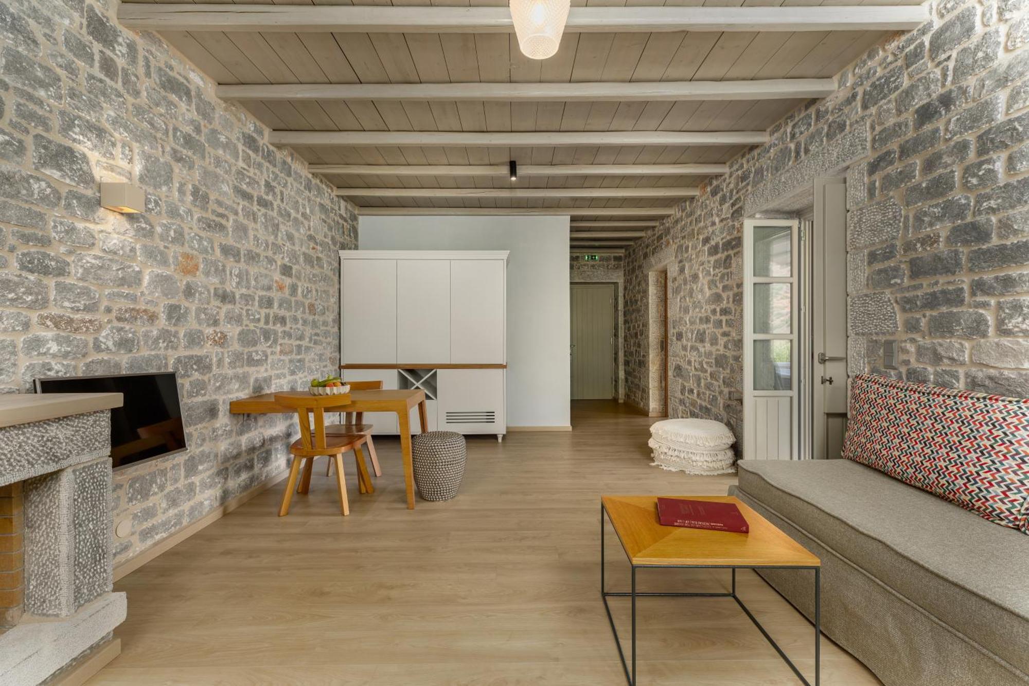 Trapela Limeni Luxury Suites ห้อง รูปภาพ